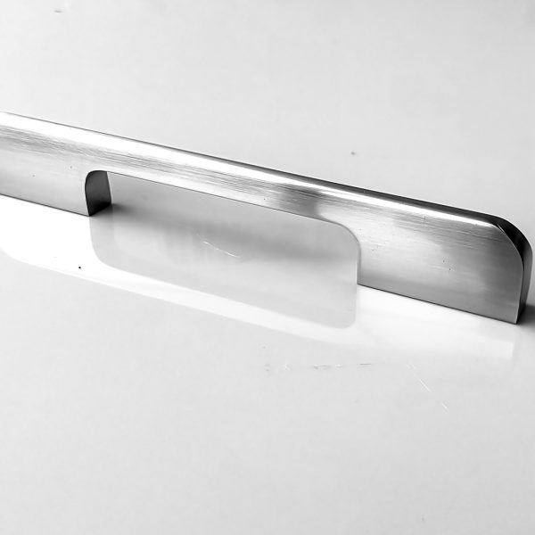 Tiradera para Puerta Principal 6108